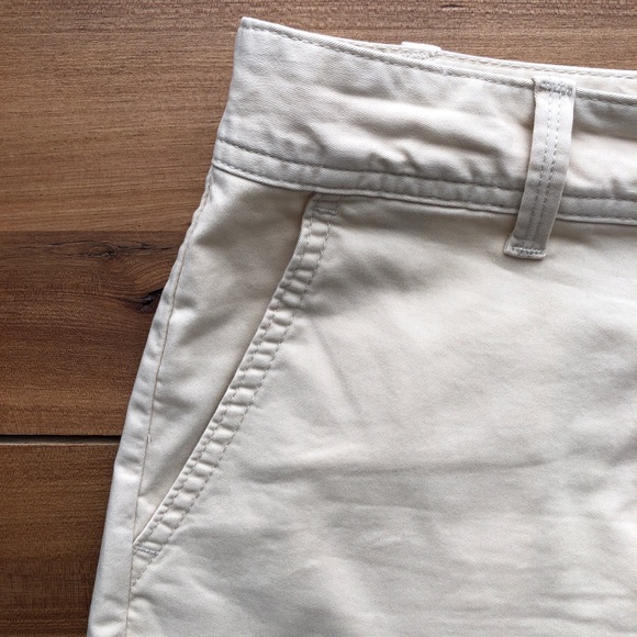 GAP 3” Chino Boat Short Anchorage Cream - Picture 5 of 9